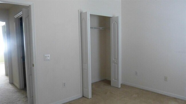 Building Photo - 12516 Kings Crossing Dr