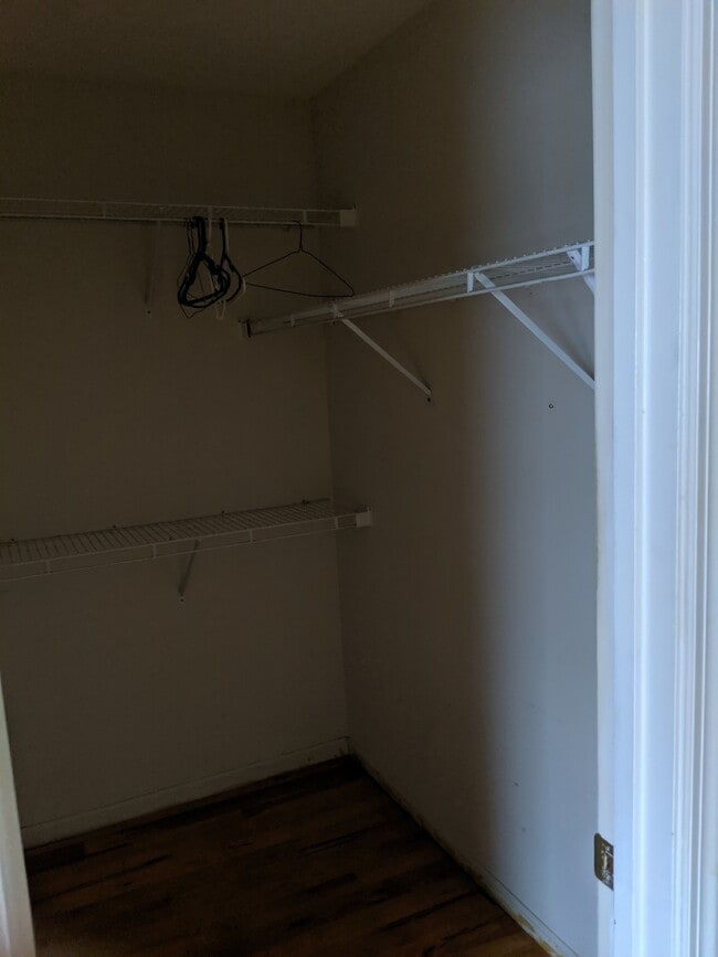 Building Photo - 112