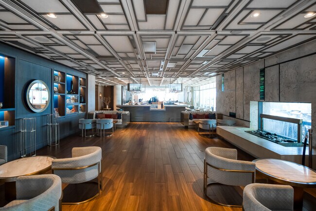 Building Photo - 6899 Collins Ave