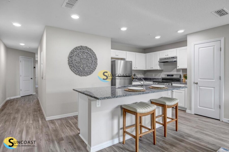 Building Photo - 9612 Hood Rd