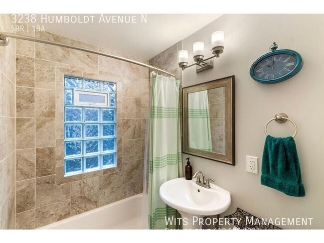 Building Photo - 3238 N Humboldt Ave