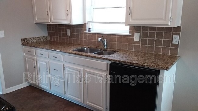 Building Photo - 3211 Churchview Way