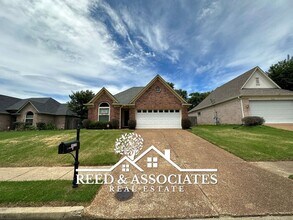 Building Photo - Cordova Home Located off of Houston Levee!