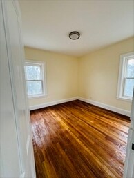 Building Photo - 111 Walnut St