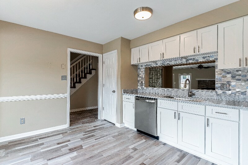 Building Photo - 5327 Kindlewood Dr