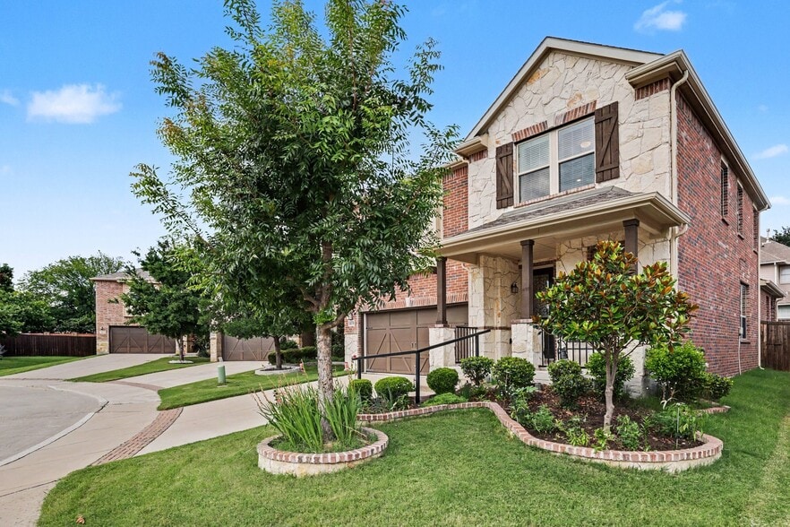 Building Photo - 8170 Rabbit Dr