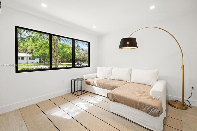 Building Photo - 7291 SW 129th St