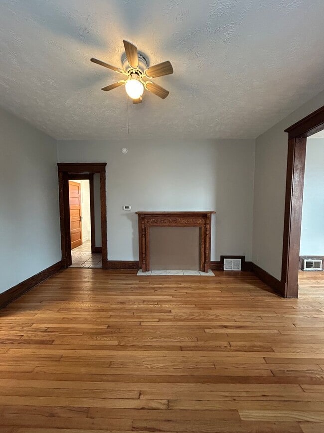 Building Photo - 2419 Poppleton Ave