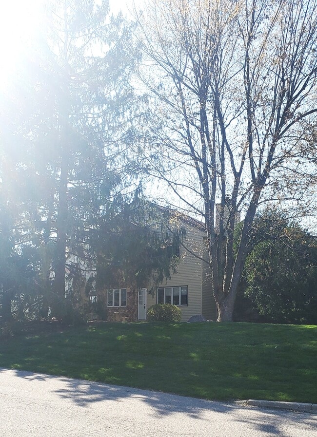 Building Photo - 1110 Timbercreek Dr