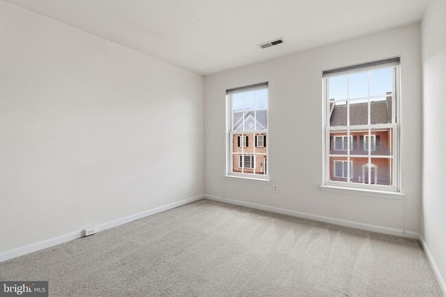 Building Photo - 21770 Ladyslipper Sq