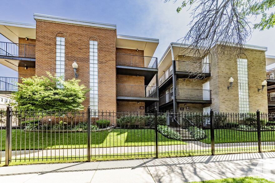 Building Photo - 4537 N Dover St