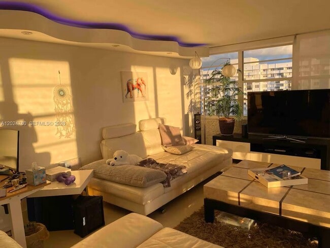 Building Photo - 18081 Biscayne Blvd