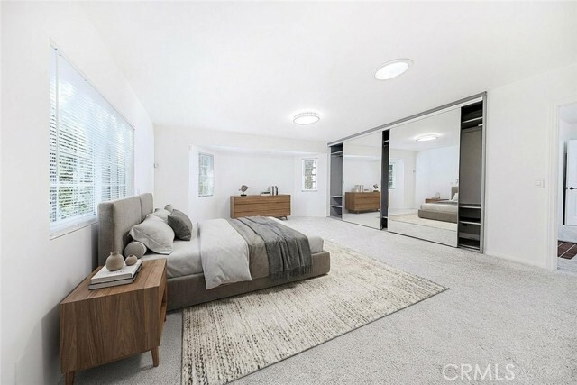 Building Photo - 2255 E Chevy Chase Dr