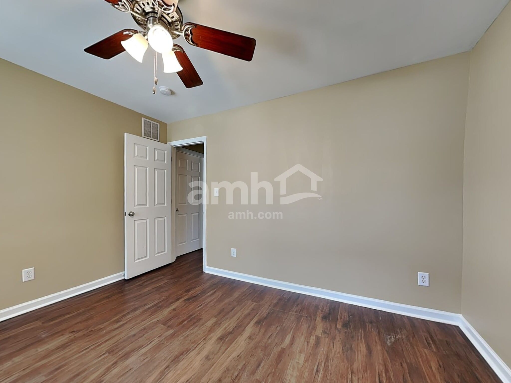 Building Photo - 204 Ber Creek Dr