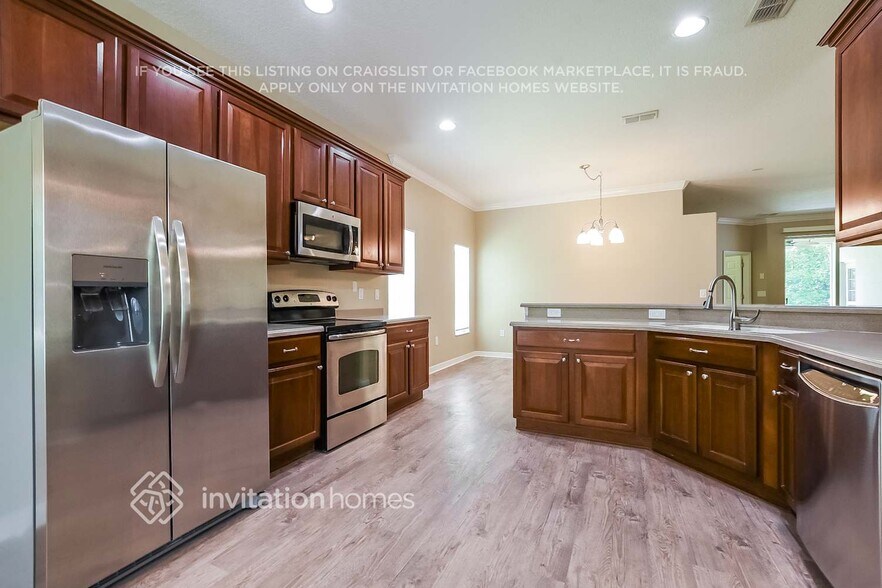Building Photo - 5542 Ansley Way