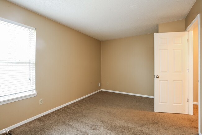 Building Photo - 6511 Hazelhatch Dr