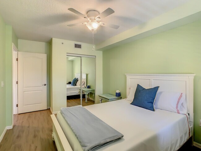 Building Photo - 1851 Jimmy Buffett Mem Hwy