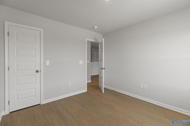 Building Photo - 102 Border Collie Dr