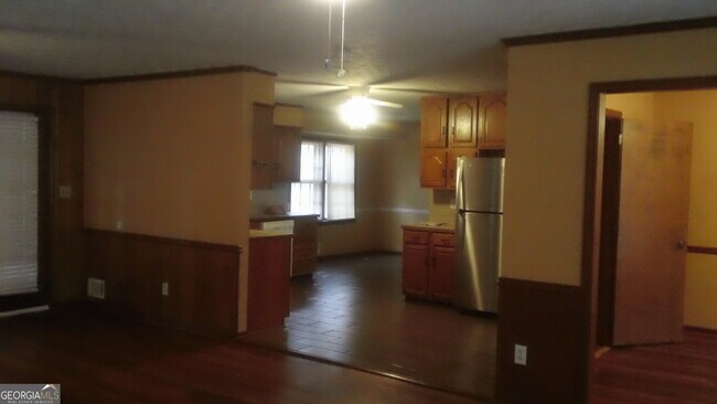 Building Photo - 6451 Edenfield Dr