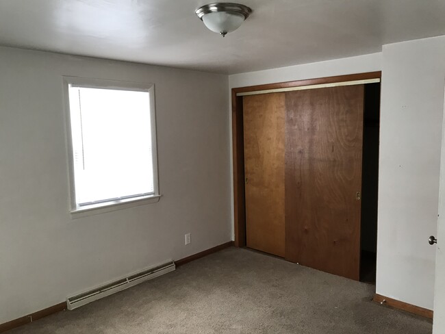 Building Photo - 5243 N 49th St