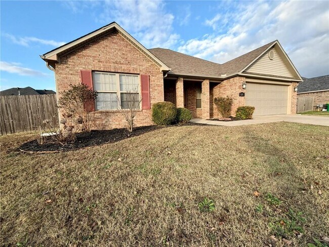 Building Photo - 610 Saddlehorn Dr