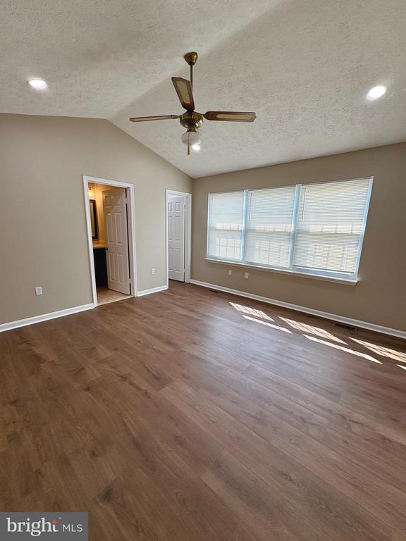 Building Photo - 1441 Landis Cir