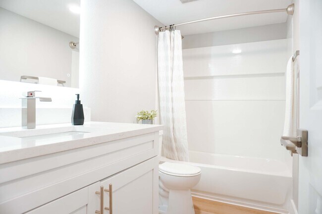 Interior Photo - Azure Winter Park