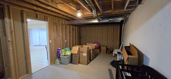 Building Photo - 40184 Long Horn Dr