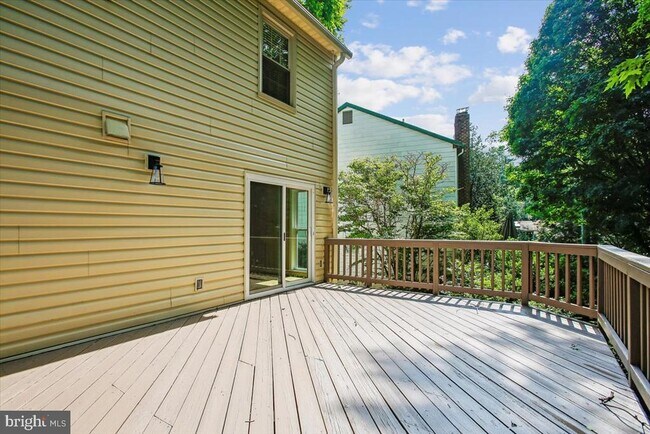 Building Photo - 1710 Chesterford Way