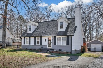 Building Photo - 414 Newman Dr