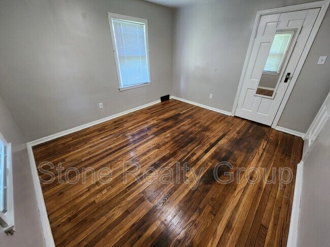 Building Photo - 3112 Harrison Ave