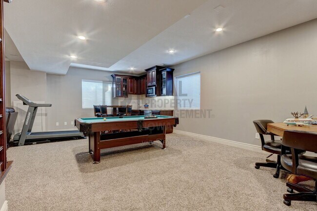 Building Photo - 4631 Timberline Dr
