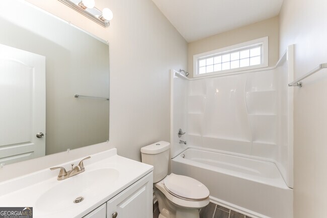 Building Photo - 110 Arborwood Way