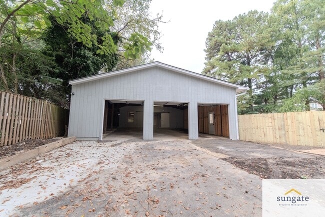 Building Photo - 11319 Harding Rd