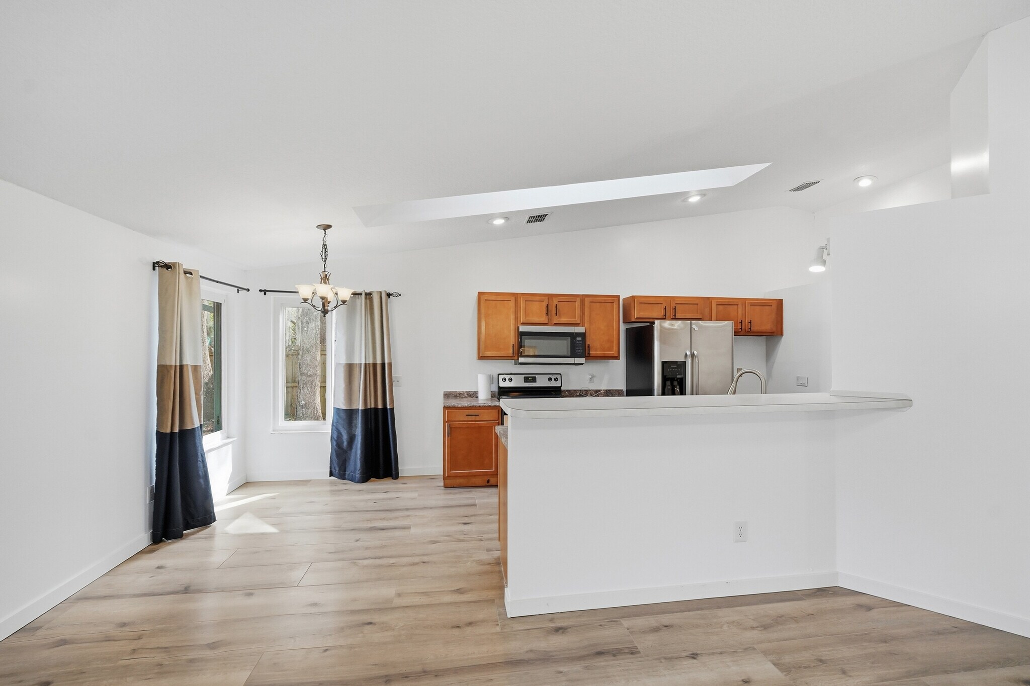 Building Photo - 11149 Losco Junction Dr S