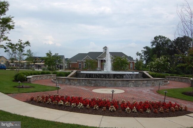 Building Photo - 8537 Pine Springs Dr