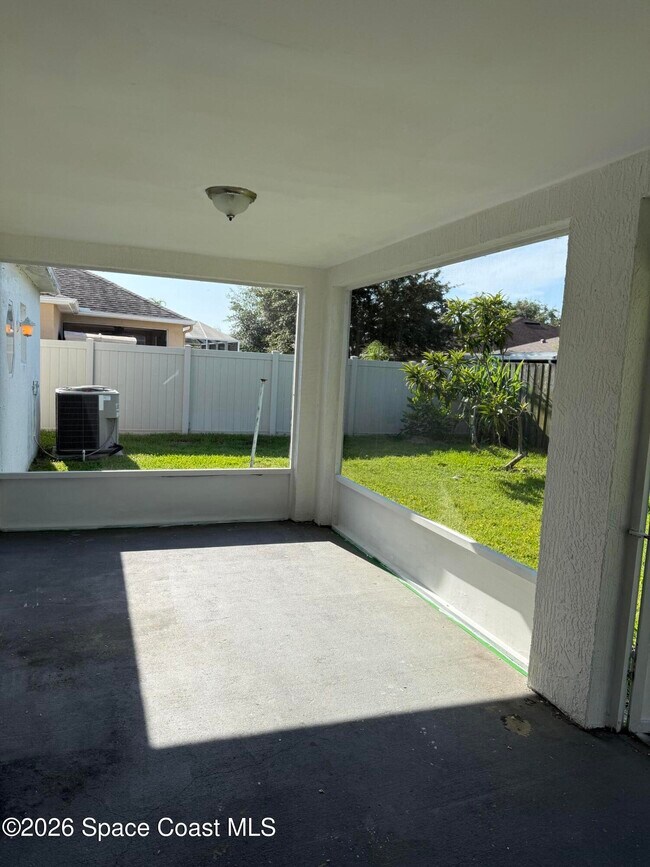 Building Photo - 1178 White Oak Cir