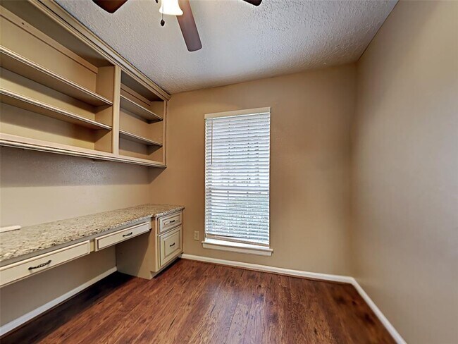 Building Photo - 3314 Beaver Glen Dr