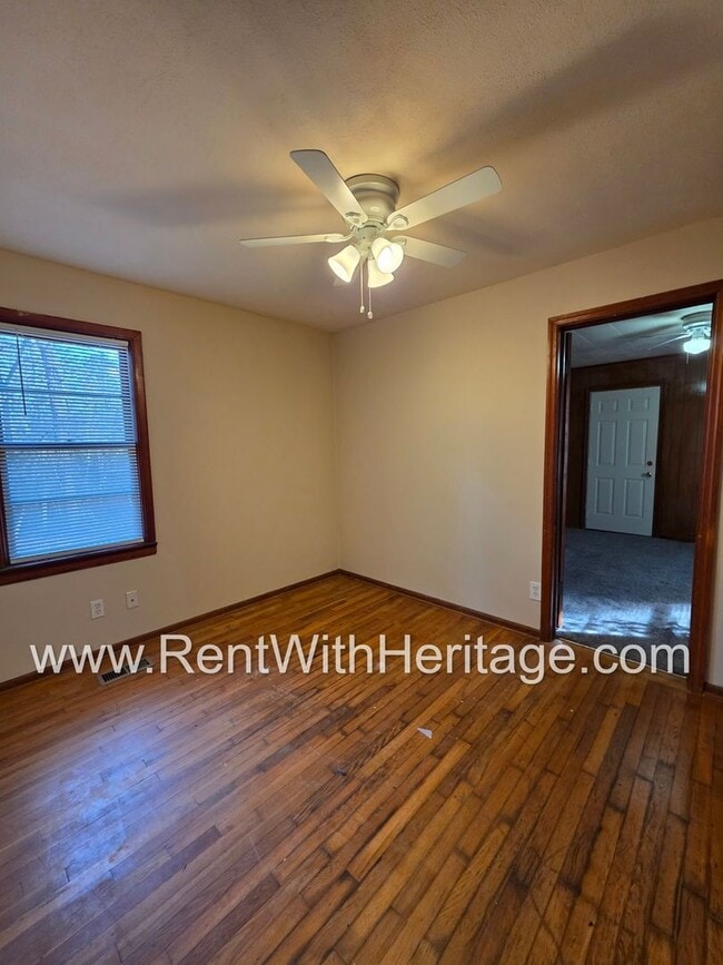 Building Photo - AWESOME RANCH HOME/ TOTAL ELECTRIC /2 LIVINGROOMS / ALMOST HALF ACRE / GREAT LOCATION/ POPULAR BR...