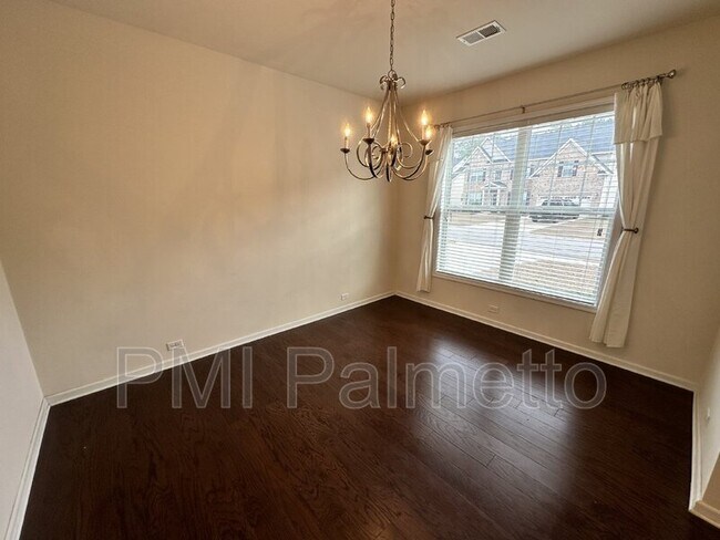 Building Photo - 933 Centennial Dr