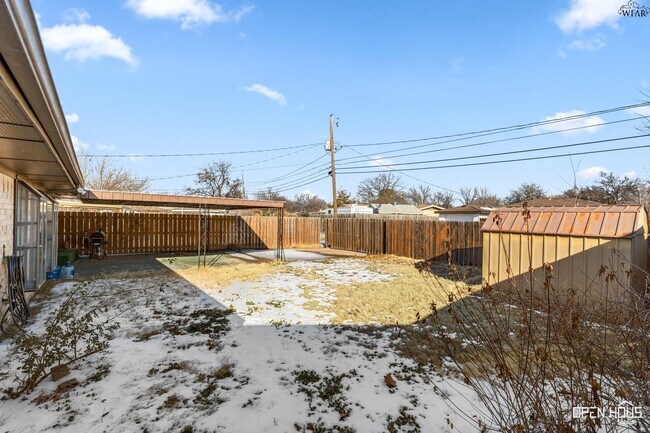 Building Photo - 2810 Fleming Rd