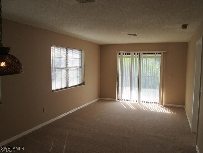 Building Photo - 5355 Treetops Dr