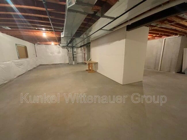 Building Photo - 7024 Milburn Estates Dr