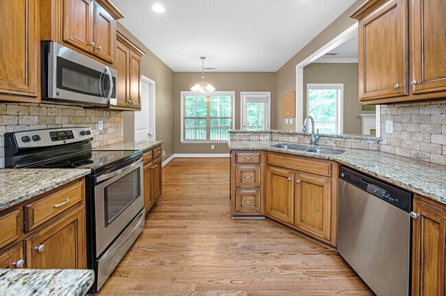 Building Photo - 12696 Alpine Cir