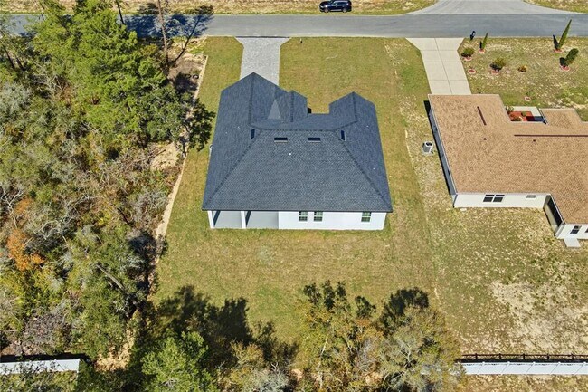 Building Photo - 2600 SW 146th Pl Rd