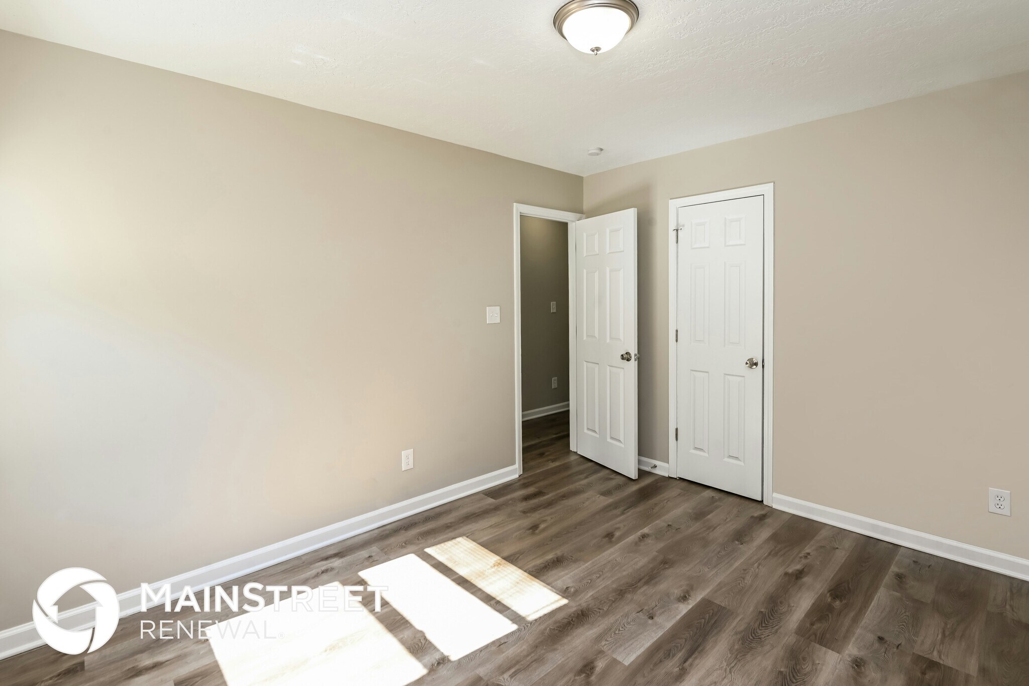 Building Photo - 6145 Loch Arbor Ln