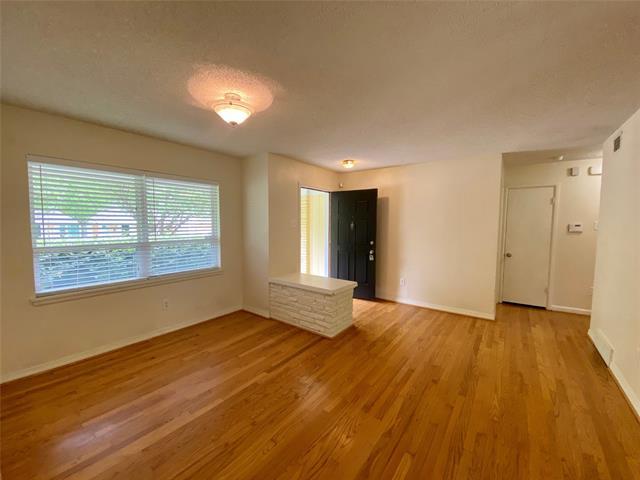 Building Photo - 10457 Solta Dr