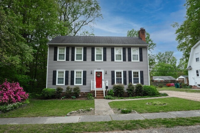 Building Photo - 2405 Kenmore Rd