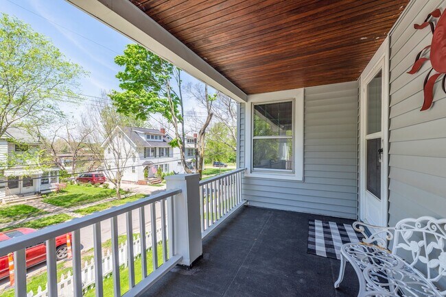 Building Photo - 3977 W 23rd St