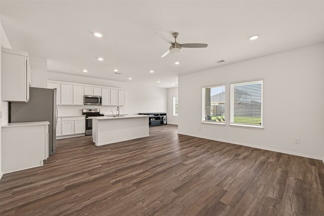 Building Photo - 6107 Ginevra Summers Dr